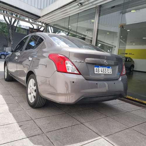 Nissan Versa 1.6 Advance Mt 2017