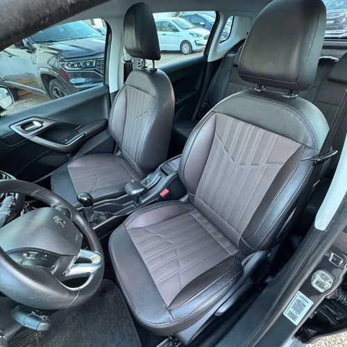 Peugeot 2008 1.6 Feline 2018