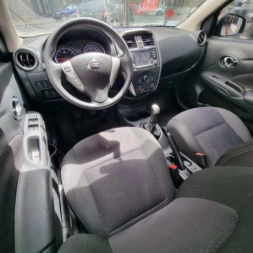 Nissan Versa 1.6 Advance Mt 2017