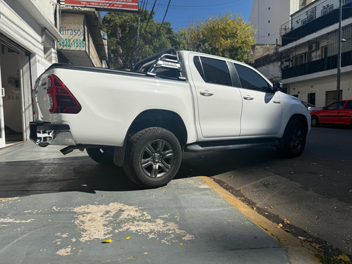 Toyota Hilux Pick-Up 2.8 Cd Srv 177cv 4x2 At 2023