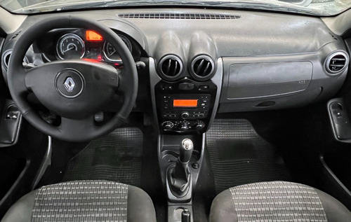 Renault Sandero 1.6 Confort 2011