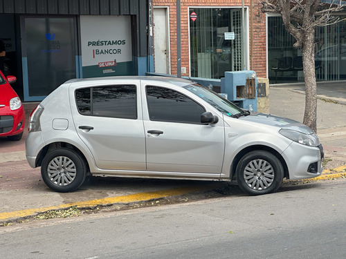 Renault Sandero 1.6 Authentique Pack Ii 90cv 2014