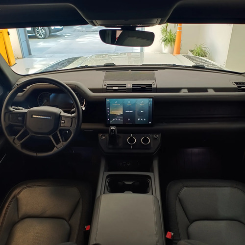 Land Rover Defender 2.0 110 P400E Hse X-Dynamic 2024