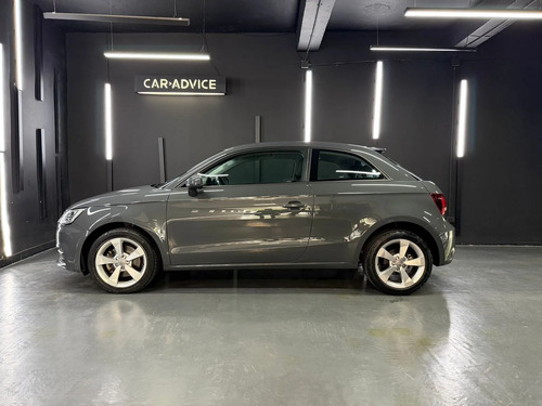 Audi A1 1.4 T AMBITION S-TRONIC L11 2017