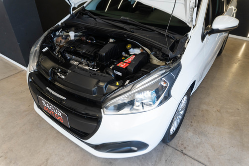 Peugeot 208 1.6 Allure 2020