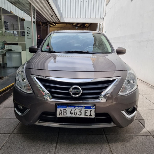 Nissan Versa 1.6 Advance Mt 2017