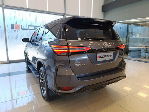 Toyota SW4 2.8 Srx 204Cv 4X4 7As At 2025