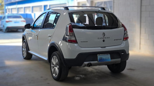 Renault Sandero Stepway 1.6 Privilege Plus 105cv 2013