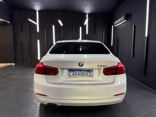BMW 320 I SEDAN SPORTLINE L18 2018