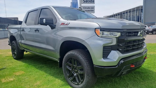 Chevrolet Silverado 5.3 V8 Z71 Trail Boss 2025