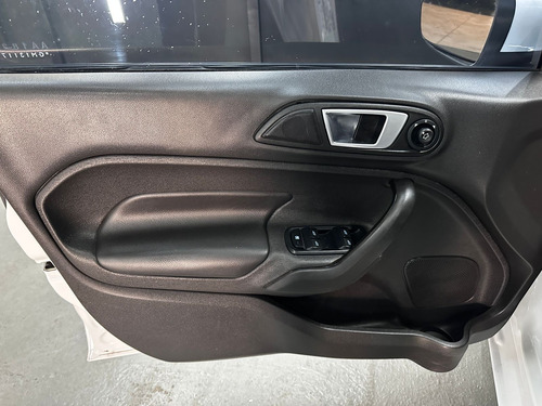 Ford Fiesta 1.6 TITANIUM KD 4P L13 2016