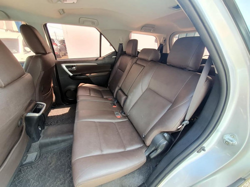 Toyota SW4 2.8 Srx 177cv 4x4 7as At 2017