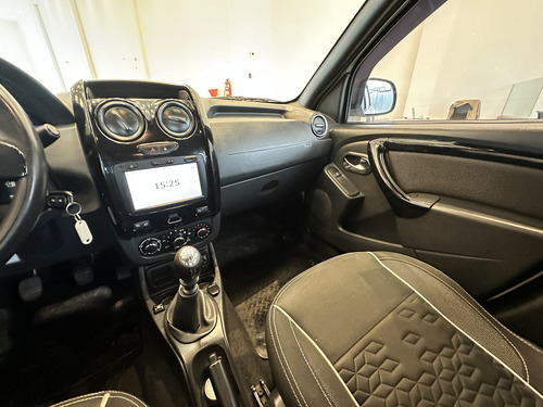 Renault Duster Oroch 2.0 Outsider Plus 2017