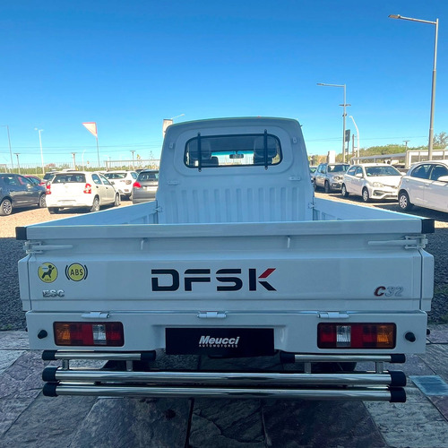 C32 1.5 Cab Doble 2025