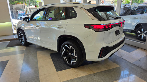 Volkswagen Tiguan VOLKSWAGEN TIGUAN R-LINE 250TSI DSG FC 2025