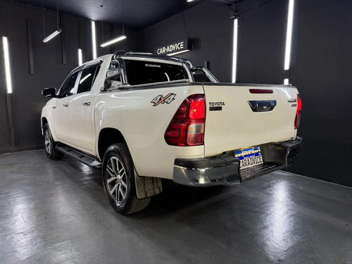 Toyota Hilux 2.8 TDI 4X4 DC SRX L16 2016