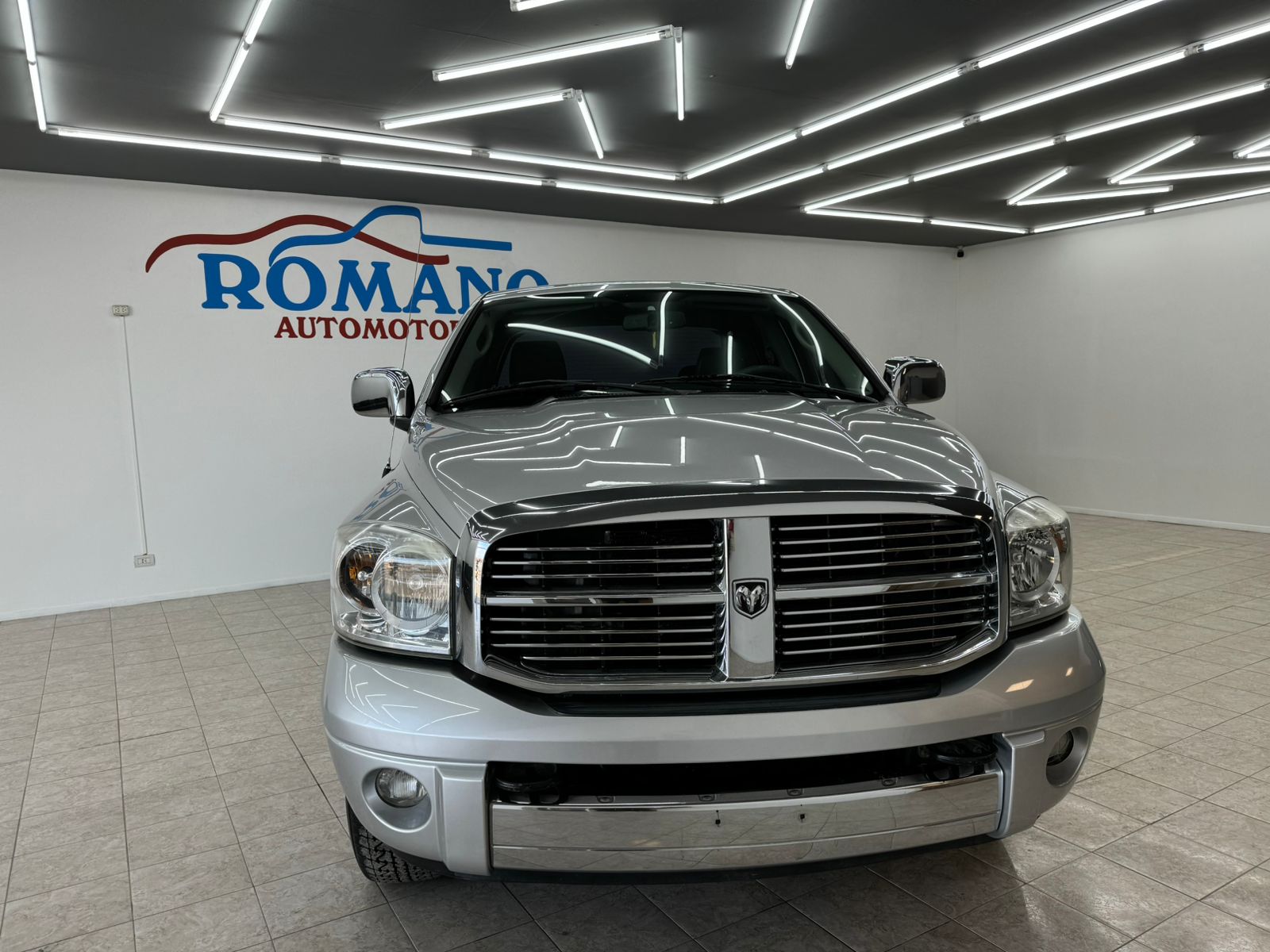 Dodge RAM LARAMIE 2.500 2010