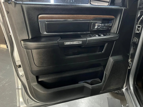 RAM 1500 5.7 DC 4X4 LARAMIE AT L13 2020