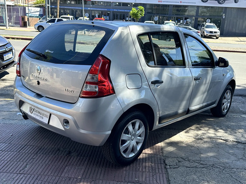 Renault Sandero 1.6 Confort 105cv 2012