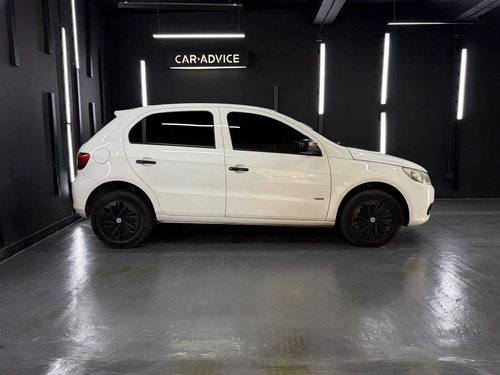 Volkswagen Gol 1.6 TREND 5P L12 2012