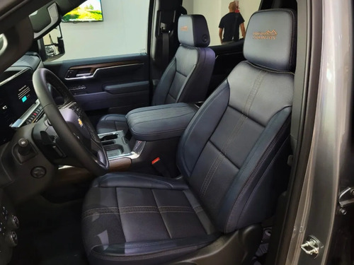 Chevrolet Silverado 5.3 V8 4X4 HIGH COUNTRY AT10 2026