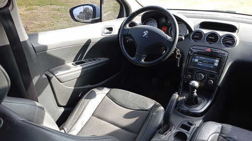 Peugeot 408 ALLURE PLUS THP 2016