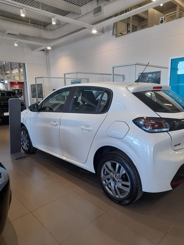 Peugeot 208 1.6 Allure 2025