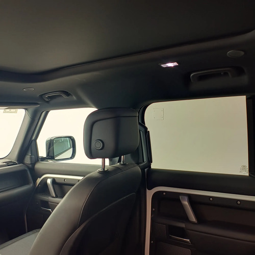 Land Rover Defender 2.0 110 P400E Hse X-Dynamic 2024