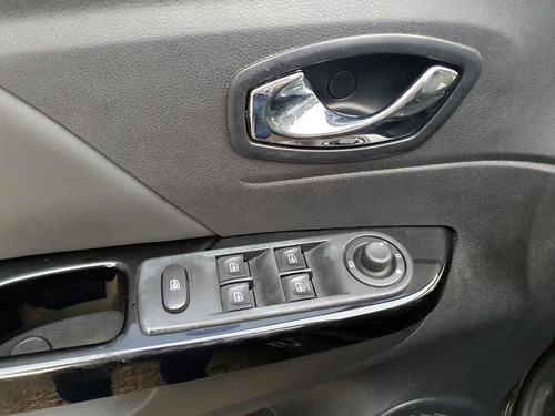 Renault Captur 2.0 Intens Automática 2018