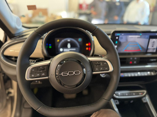 Fiat 600 Hybrid 2025
