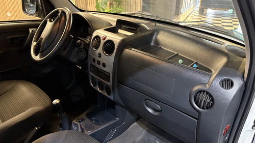 Peugeot Partner 1.6 Furgon Confort 2023