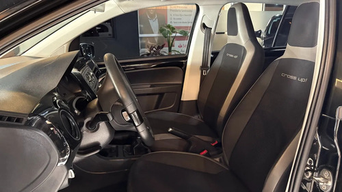 Volkswagen Up! 1.0 Cross Up! 2017