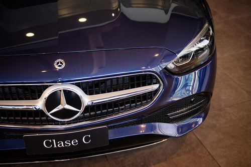 Mercedes-Benz Clase C C 300 AVANTGARDE 2026