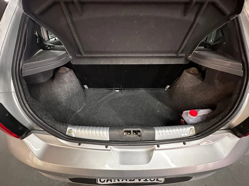 Volkswagen Gol 1.6 TREND SPORTLINE 5P L15 2016