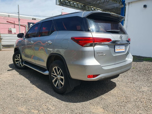 Toyota SW4 2.8 Srx 177cv 4x4 7as At 2017