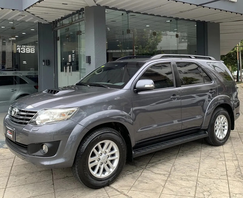 Toyota Hilux SW4 3.0 Srv Cuero I 171cv 4x4 5at 2012