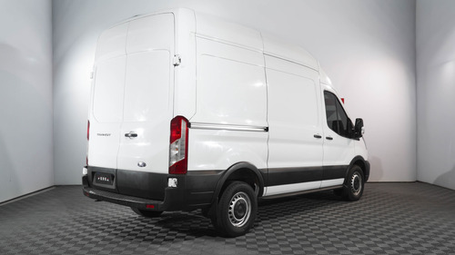 Ford Transit 2.2 Furgon Mediano 350m 2023