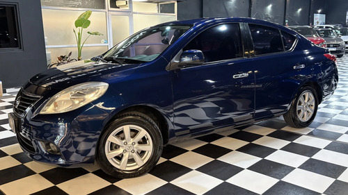 Nissan Versa 1.6 Exclusive At 2014