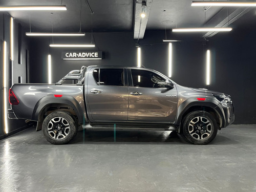 Toyota Hilux 2.8 TDI 4X2 SRX AT6 2022