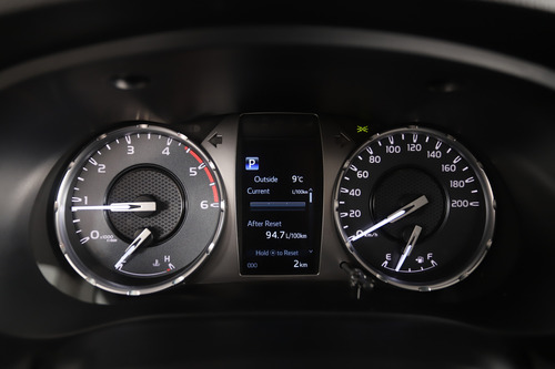 Toyota Hilux Pick-Up 2.8 Cd Srv 204Cv 4X4 At 2025