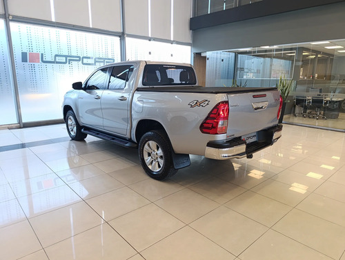 Toyota Hilux Pick-Up 2.8 Cd Sr 177cv 4x4 2018