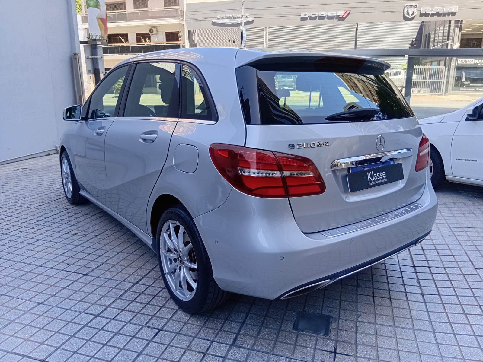 Mercedes-Benz B 200 Urban 1.6 turbo 2019