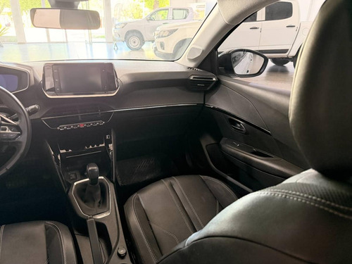 Peugeot 208 1.6 5p Feline Tip 2022