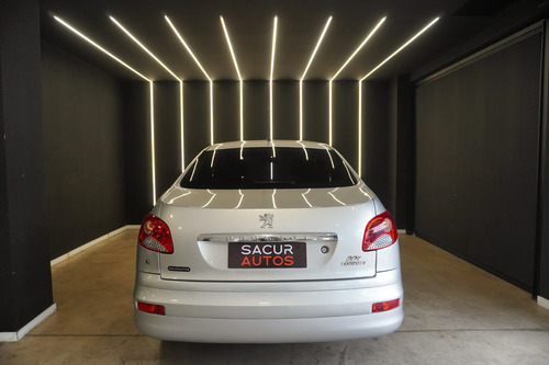 Peugeot 207 Compact 1.4 Sedan Allure 75cv 2013