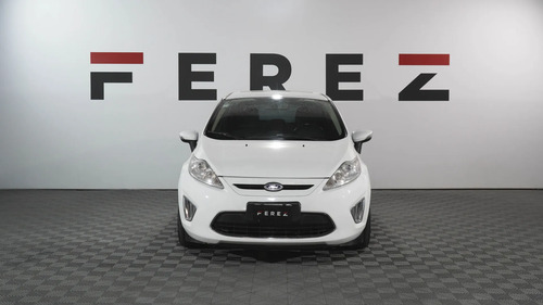 Ford Fiesta 1.6 KINETIC DESIGN TITANIUM 2012