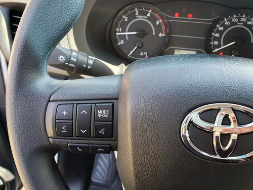 Toyota Hilux 2.4 Cd Dx 150cv 4x4 2025
