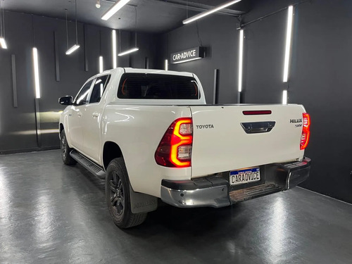 Toyota Hilux 2.8 TDI 4X2 SRV AT6 2022