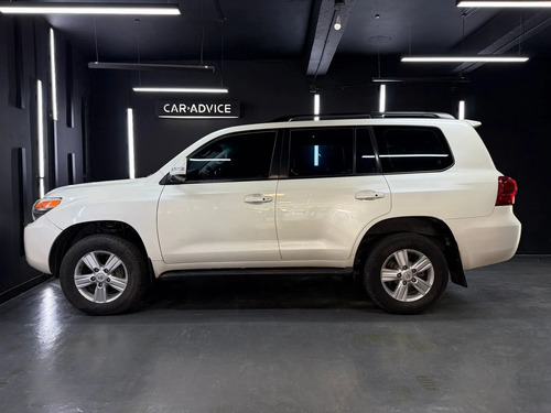 Toyota Land Cruiser 4.5 D4-D 200 VX AT 2013