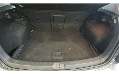 Volkswagen Golf 1.6 VII FSI TRENDLINE L15 2017