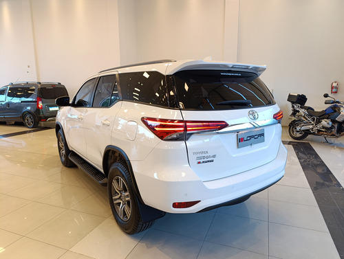 Toyota SW4 2.8 Sr 204Cv 4X4 7As At 2022